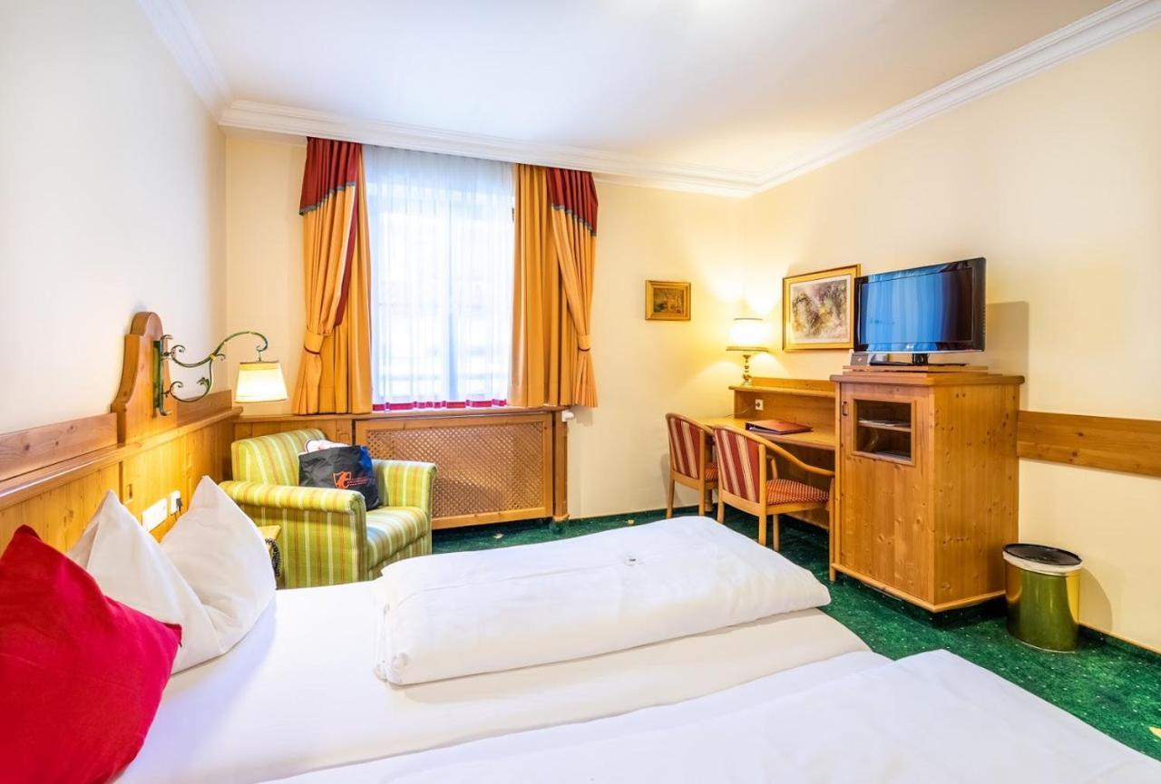 Hotel Zum Schwarzen Baeren Emmersdorf an der Donau Exteriér fotografie