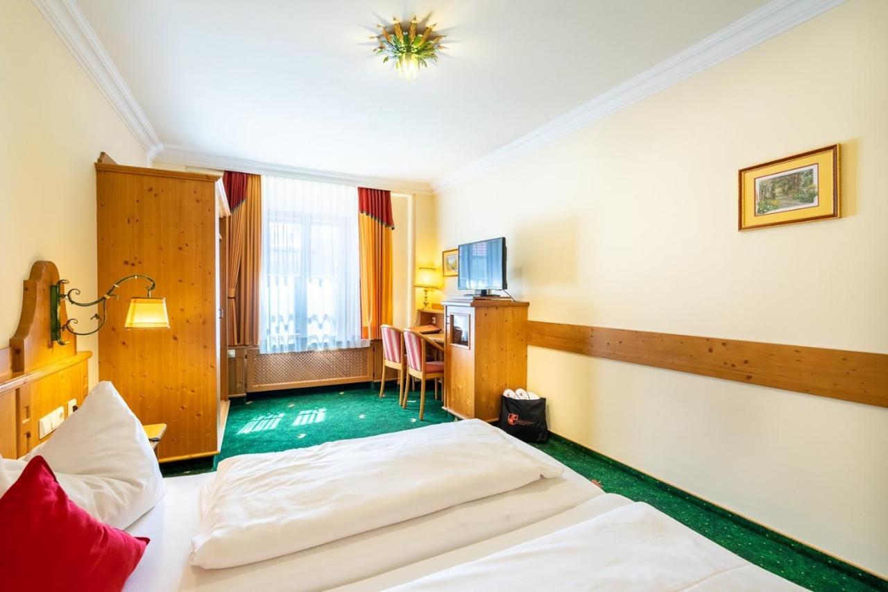 Hotel Zum Schwarzen Baeren Emmersdorf an der Donau Exteriér fotografie