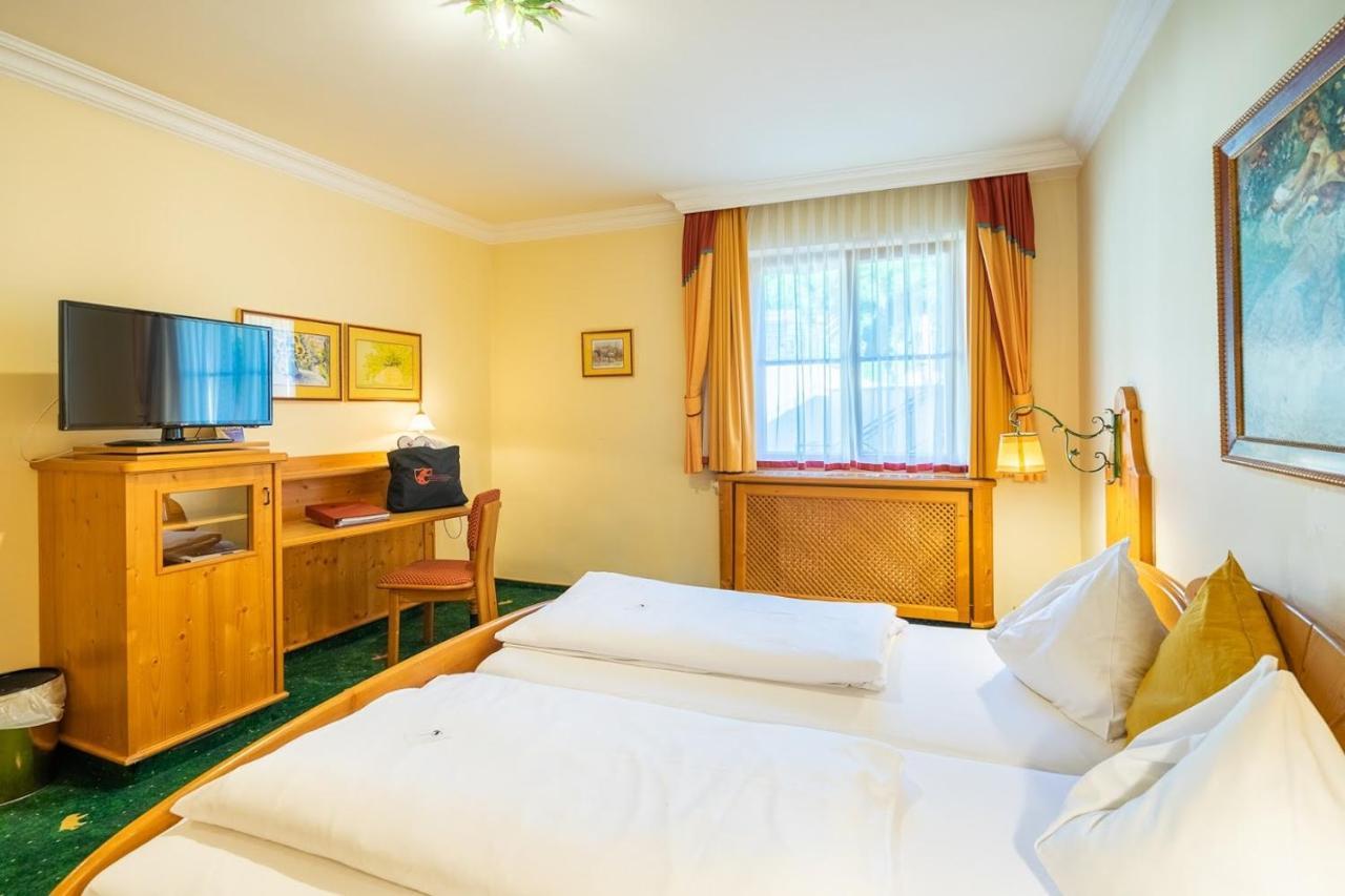 Hotel Zum Schwarzen Baeren Emmersdorf an der Donau Exteriér fotografie
